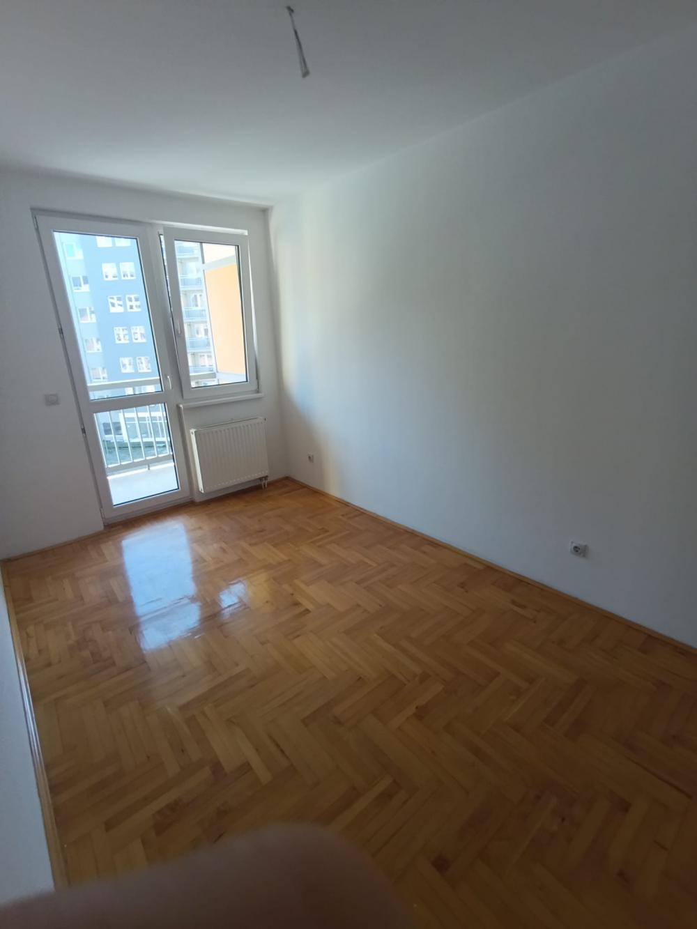 Slika 0 - Dostupan na VII i VIII spratu